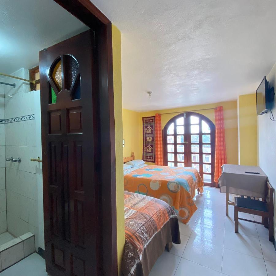 Hostal Chasqui Отавало Екстериор снимка
