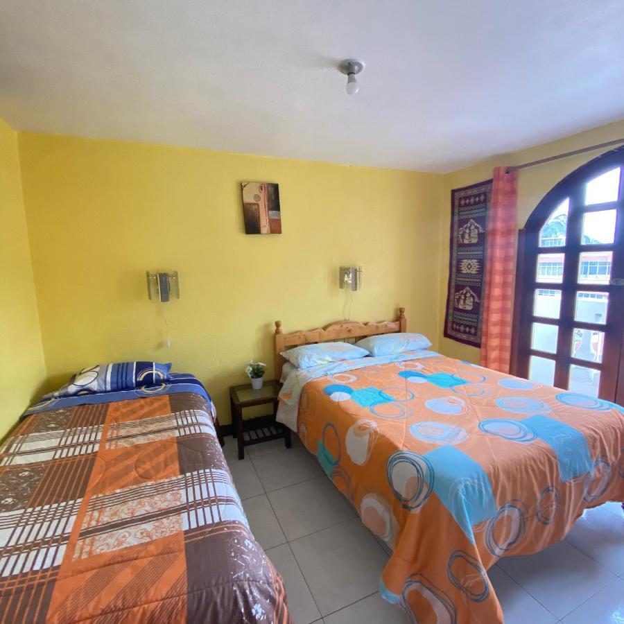 Hostal Chasqui Отавало Екстериор снимка