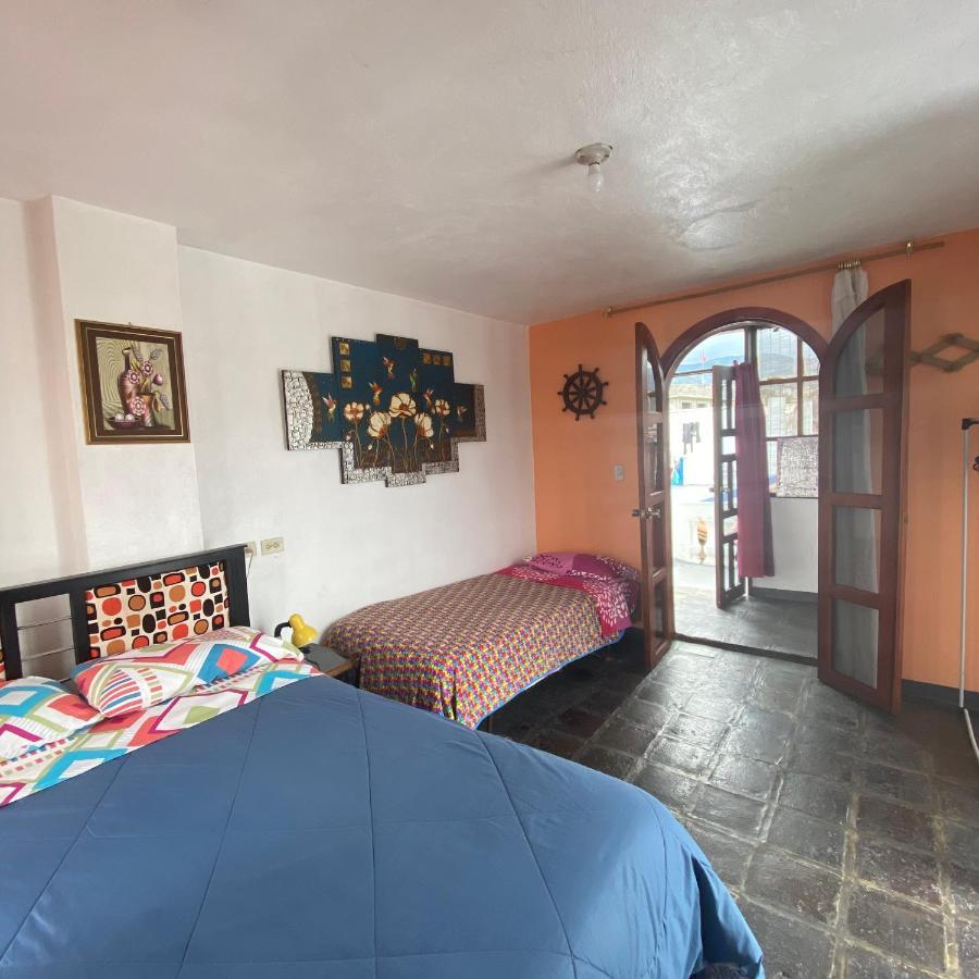 Hostal Chasqui Отавало Екстериор снимка