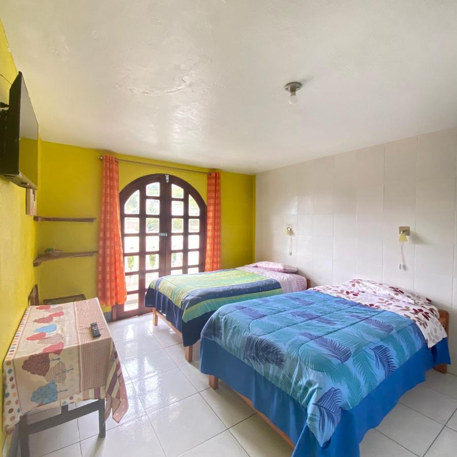 Hostal Chasqui Отавало Екстериор снимка