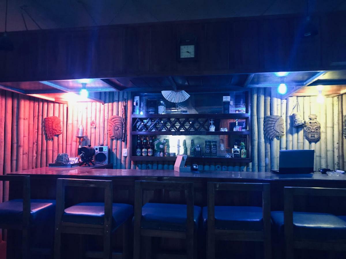 Hostal Chasqui Отавало Екстериор снимка