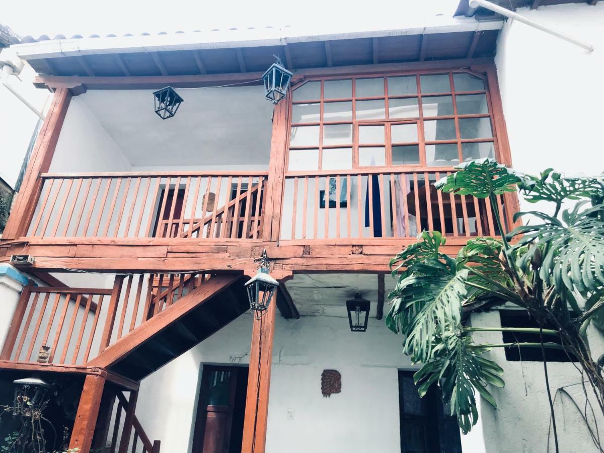 Hostal Chasqui Отавало Екстериор снимка